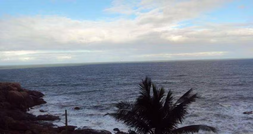 PRAIA DE ASTÚRIAS SOBRE O MAR, VISTA DESLUMBRANTE PARA O ALTO MAR,152 METROS DE ÁREA ÚTIL, GARAGEM, LAZER TOTAL, LOCAL NOBRE!!!
