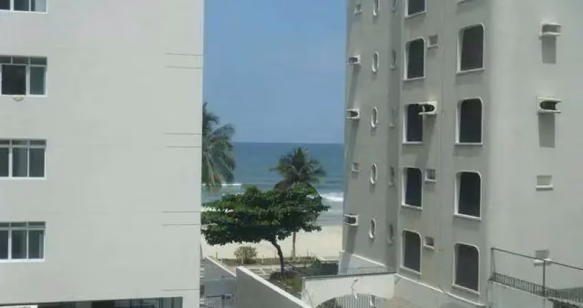 Praia de astúrias, 30 m do mar, reformado, 2 garagens, 140 m² de área útil, 100 m da praia de pitangueiras, linda vista ao mar.