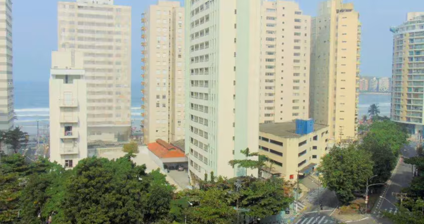 Pitangueiras - duas quadras da praia - 130 m² úteis - 02 vagas.