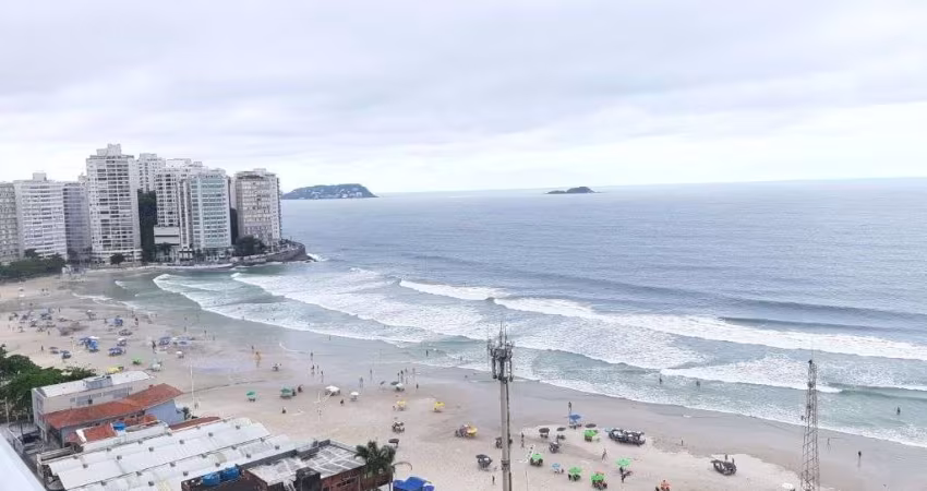 APARTAMENTO AMPLO FRENTE AO MAR COM LINDA VISTA