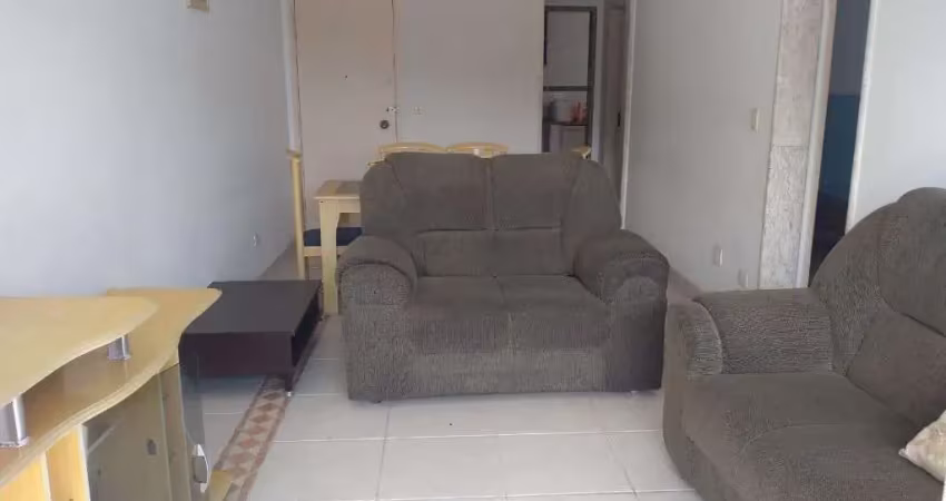 Pitangueiras – uma quadra da praia, localização privilegiada, amplo apartamento ,95 m² úteis, garagem no prédio.