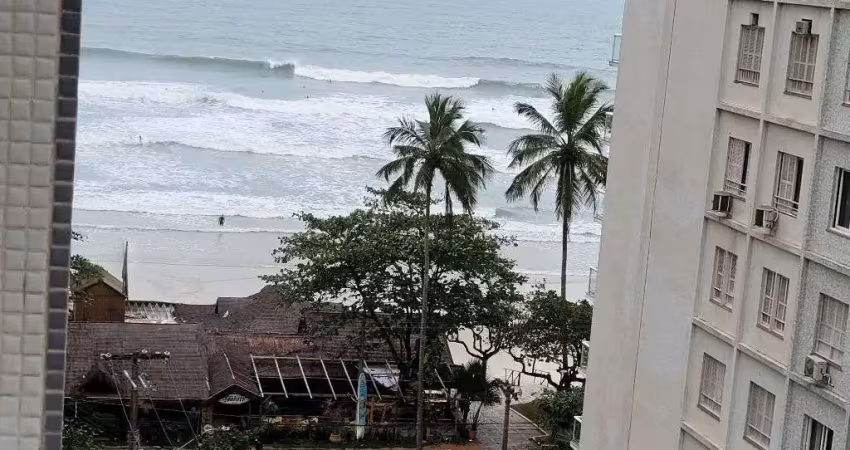 Pitangueiras – na quadra da praia com maravilhosa vista mar, vaga de garagem demarcada no prédio, 95 m² úteis, condondomínio baixo.