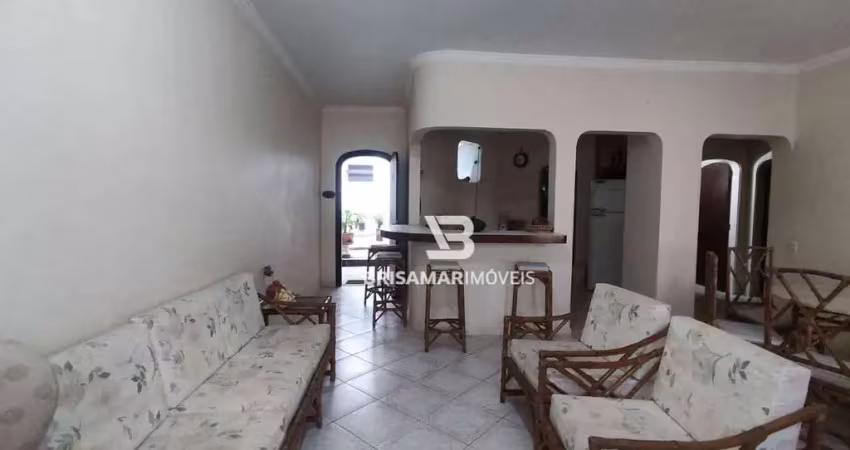 ENSEADA- LOCALIZAÇÃO PRIVILEGIADA , LADO PRAIA , 02 VAGAS DE GARAGEM .