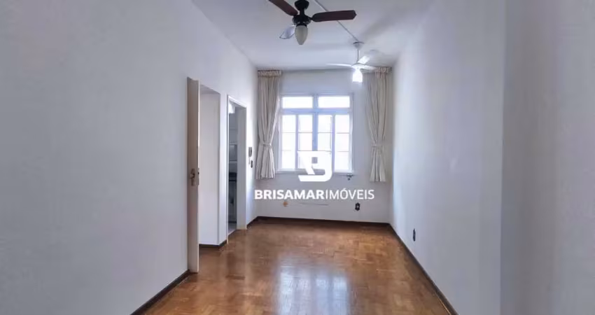 Pitangueiras- localização espetacular , uma quadra da praia.