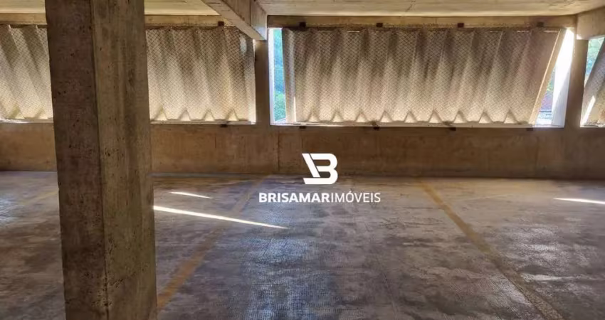 Pitangueiras- box de garagem ao lado do banco santander