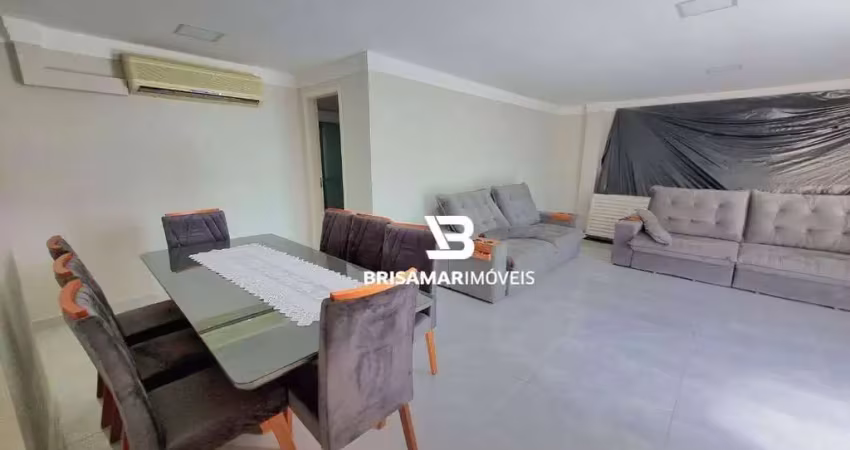 Pitangueiras  maravilhosa cobertura duplex com 189 m² úteis, totalmente reformada e decorada , 02 vagas de garagem no prédio, lazer.