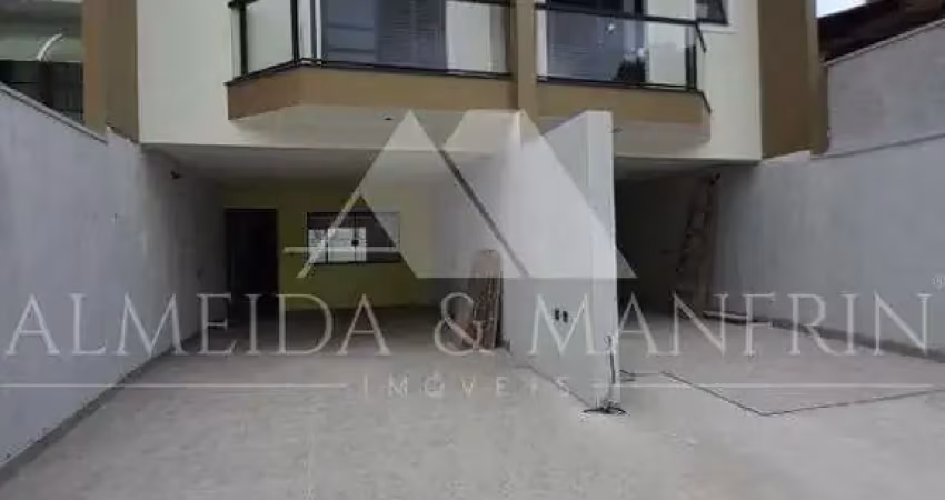 Sobrado com 3 dormitórios, 1 suíte com Closet e amplo quintal gourmet!