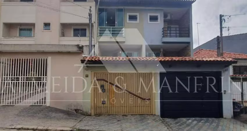Sobrado com 169m² com 3 Quartos (01 Suíte) com Espaço Gourmet