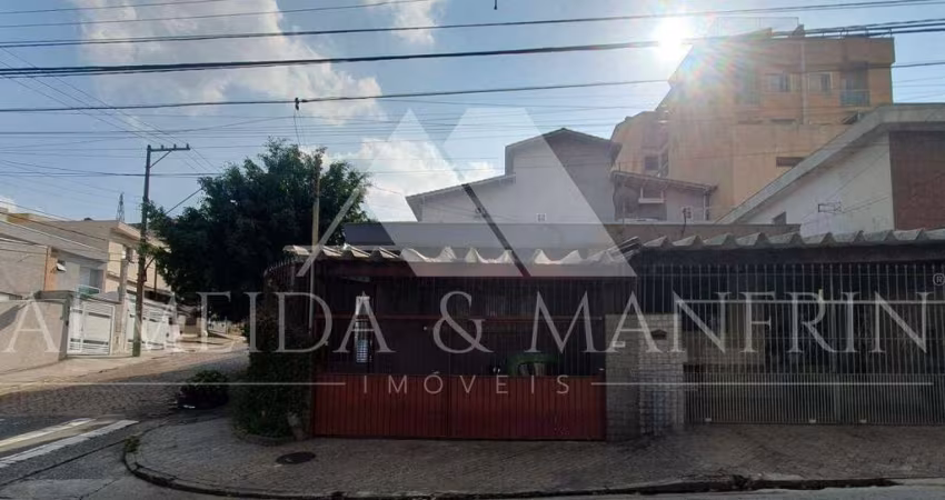 Casa de esquina com 3 dormitório - 2 vagas de garagem