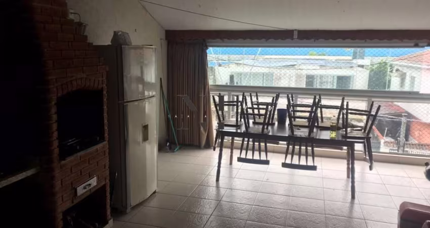 Casa para Venda em São Vicente, Centro, 4 dormitórios, 1 suíte, 5 banheiros, 2 vagas