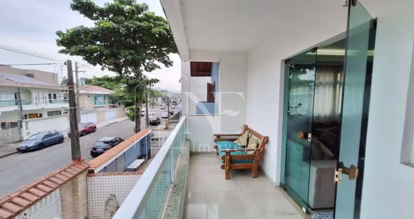 Casa Sobreposta para Venda em Santos, Estuário, 3 dormitórios, 3 suítes, 5 banheiros, 1 vaga