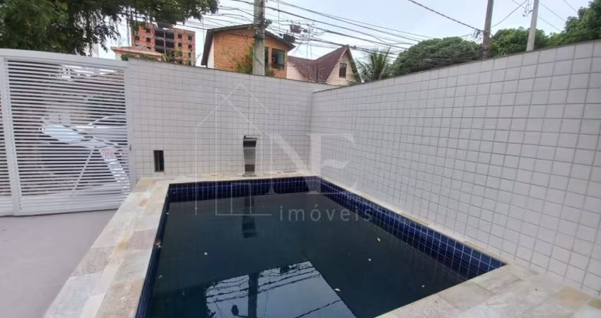 Casa Sobreposta para Venda em Santos, Embaré, 3 dormitórios, 1 suíte, 2 banheiros, 2 vagas