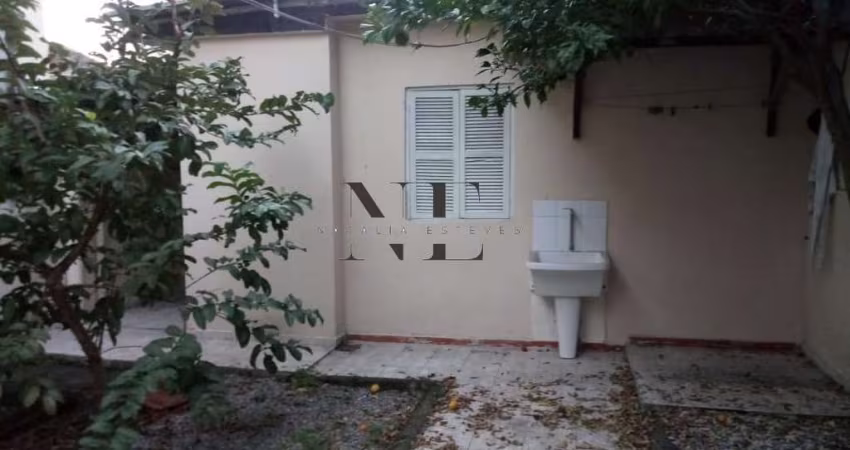 Casa para Venda em Santos, Vila Mathias, 2 dormitórios, 2 banheiros, 1 vaga