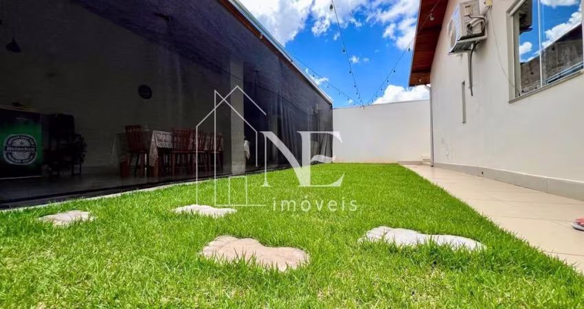 Casa para Venda em Marília, Parque Residencial Santa Gertrudes, 3 dormitórios, 1 suíte, 3 banheiros, 3 vagas