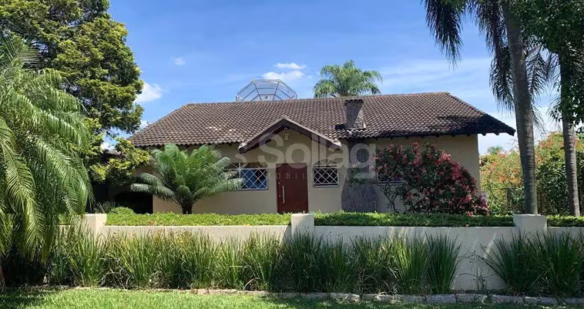 Casa térrea para comprar em vinhedo no condomínio são joaquim, interior de são paulo.