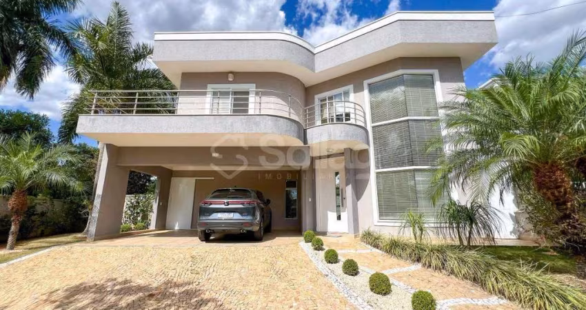 Casa á venda no Condomínio residencial Jardim das Palmeiras em Vinhedo, interior de São Paulo.