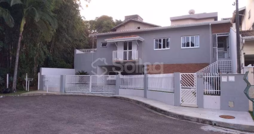 Casa mobiliada a venda no Residencial Joana em Vinhedo/SP.
