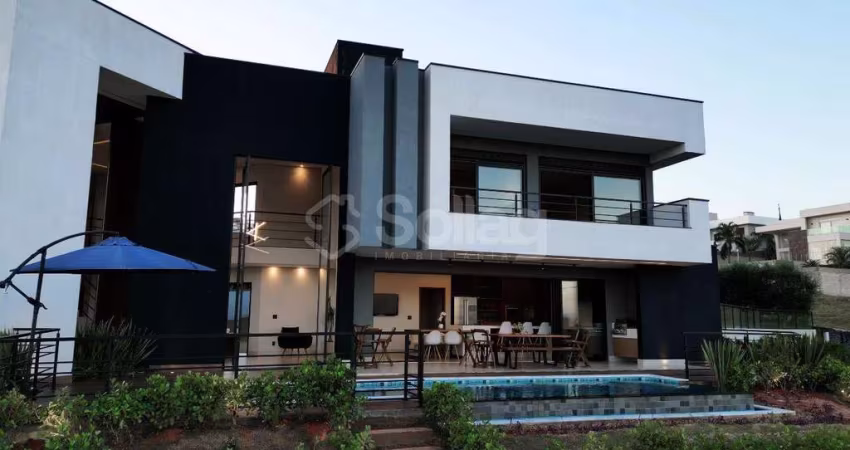 Casa Luxuosa para comprar no Condomínio Campo de Toscana em Vinhedo, interior de São Paulo.