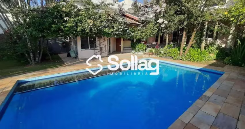 Construção sólida , casa para venda em condomínio na cidade de Vinhedo, interior de São Paulo.