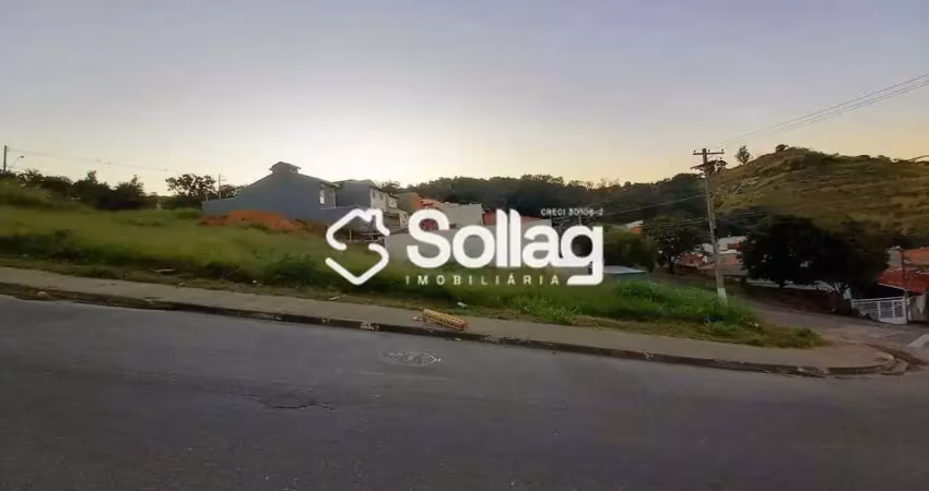 Terreno em bairro de esquina com 282,62 m² , região alta da cidade de vinhedo . bairro bem consolidado.