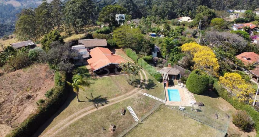 Casa em condomínio à venda, 3 quartos, 1 suíte, 4 vagas, Condomínio Vale da Santa Fé - Vinhedo/SP