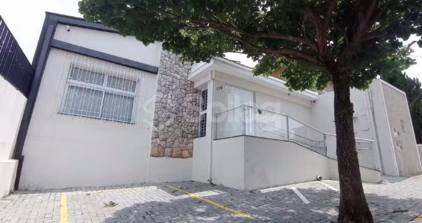 Sala para alugar em ótima localização na cidade de Vinhedo - SP Com 16,14 m² piso em porcelanato, ar-condicionado, interfone banheiro social