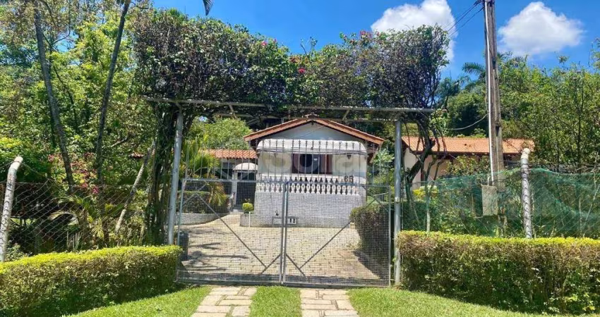 Casa à venda no Condomínio Vista Alegre Sede em Vinhedo - interior de São Paulo.