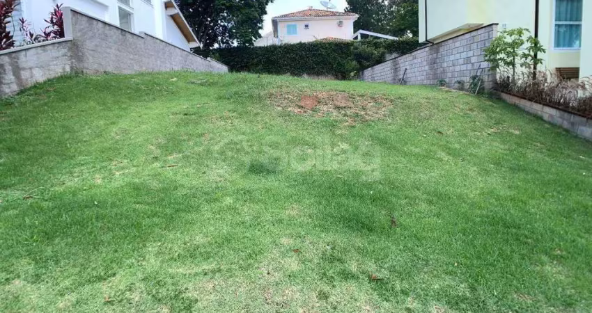 Terreno á venda no condomínio via castelli em louveira, interior de são paulo.
