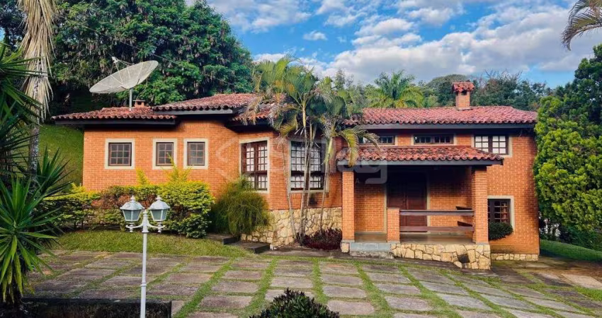 Casa em condomínio à venda, 3 suítes, 6 vagas, Condomínio Vale da Santa Fé - Vinhedo/SP.