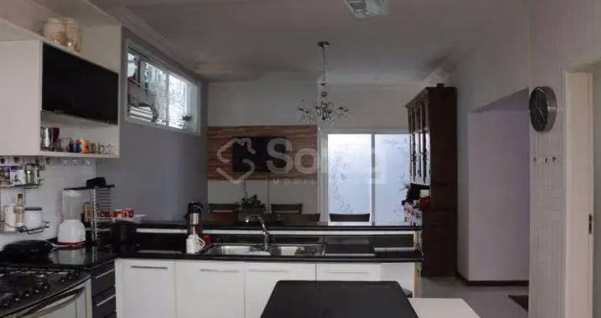 Casa para alugar em vinhedo com 4 suítes, piscina, churrasqueira, 4 vagas garagem