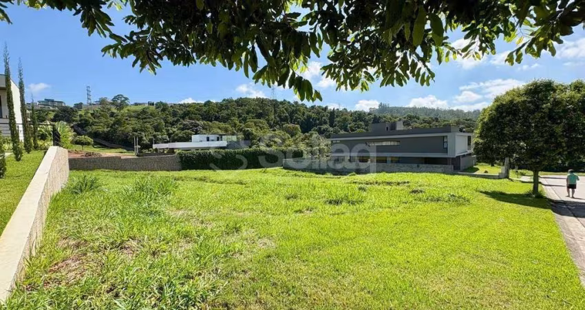Terreno à venda no Condomínio Campo de Toscana em Vinhedo - interior de São Paulo.