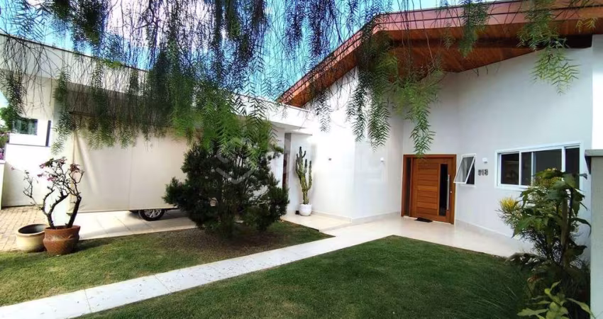 Casa à venda no condomínio Marambaia, em Vinhedo/SP!!