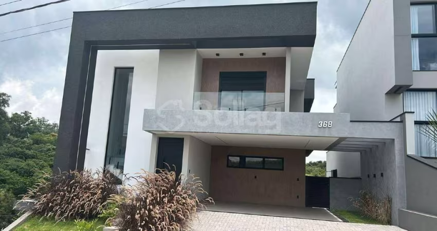 Casa a venda em Valinhos no Condomínio Bosque da Mata divisa com Vinhedo