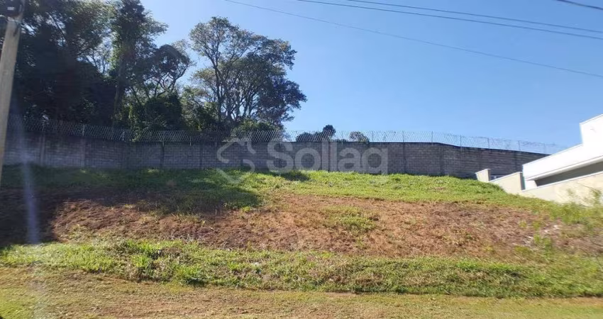 Terreno a venda no condomínio Portal do Bosque em Louveira, interior de São Paulo