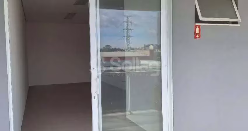Sala comercial para alugar na Avenida João Pescarini, Centro, Vinhedo