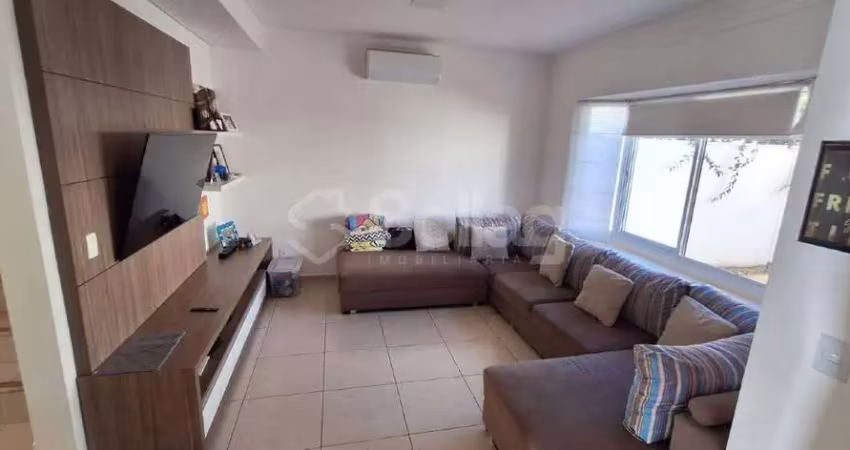 Casa para alugar mobiliada em vinhedo com 3 suítes no condomínio villa di capri .