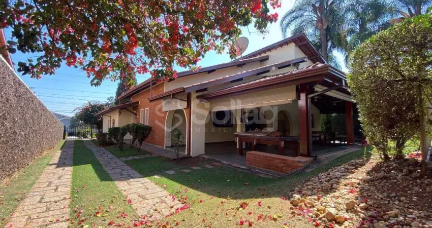 Casa em condomínio para alugar com 5 quartos sendo 03 suítes em vinhedo