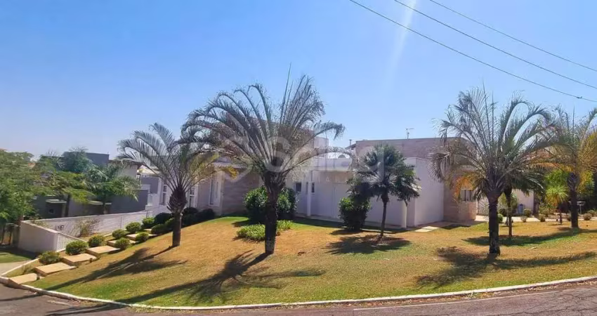 Excelente casa para locação , 4 dormitórios sendo 3 suítes, amplos espaços, piscina aquecida no condomínio terras de santa teresa em itupeva.