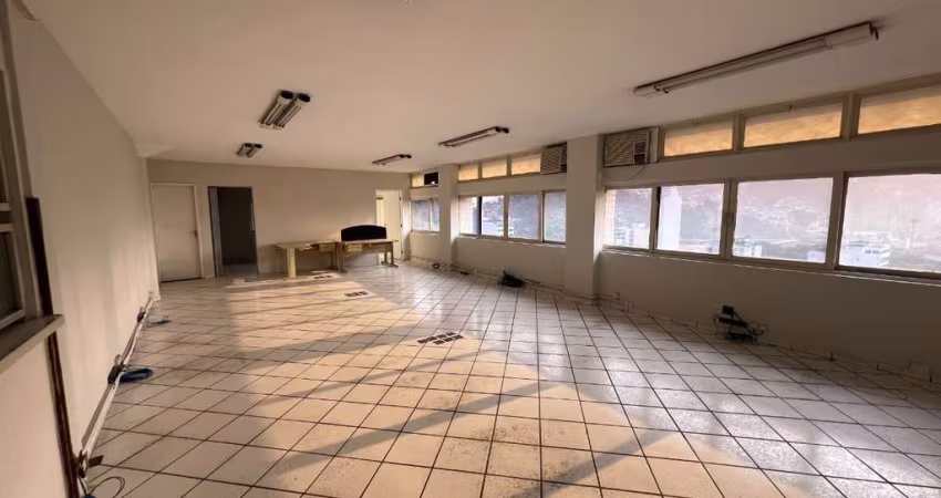 Prédio para alugar na Rua João Pessoa, --, Centro, Santos