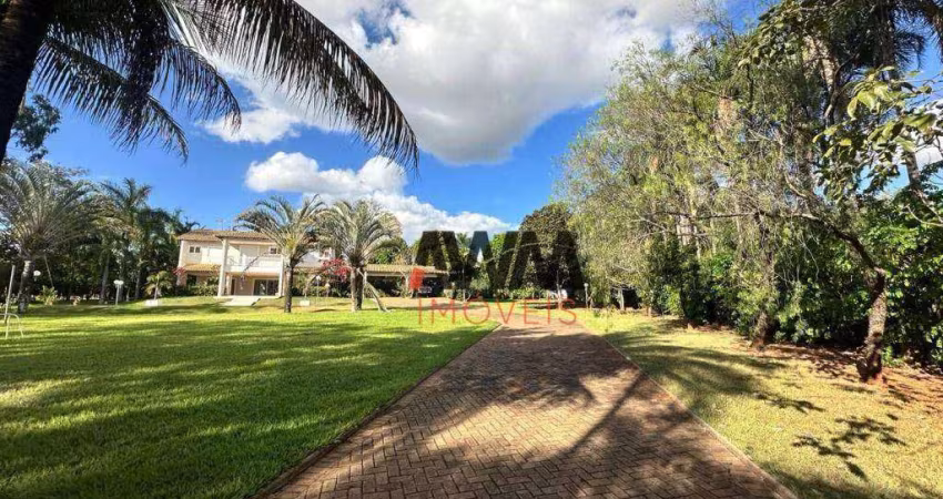 Chácara com 4 quartos, sendo 3 suites,  à venda por R$ 2.850.000 - Condomínio Alto da Boa Vista - Senador Canedo/GO