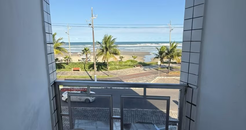Apartamento frente mar de 1 dormitório