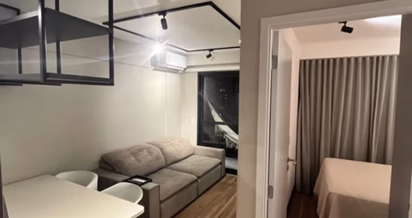 More próximo (5 min) do metrô Oscar Freire | Apartamento mobiliado no Kronos Pinheiros, Rua João Moura, 1151 - Pinheiros