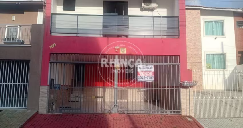 Sobrado com 4 quartos  à venda, 158.22 m2 por R$650000.00  - Fazendinha - Curitiba/PR