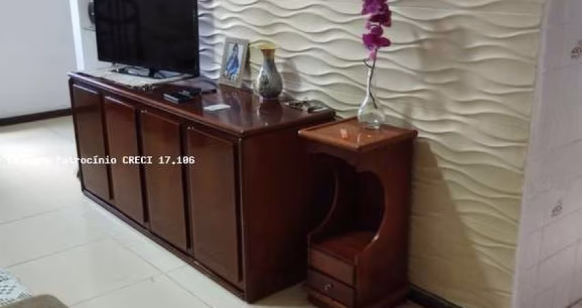 Apartamento para Venda em Salvador, Vale dos Lagos, 2 dormitórios, 1 banheiro
