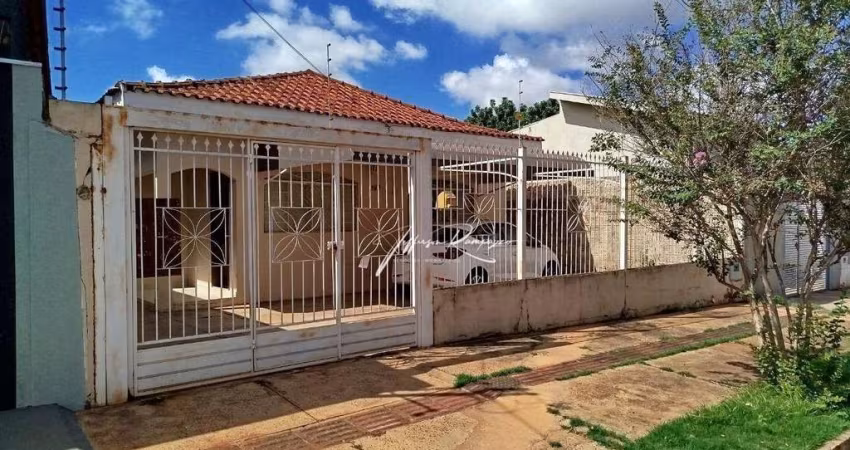 Casa Térrea com Quintal Amplo