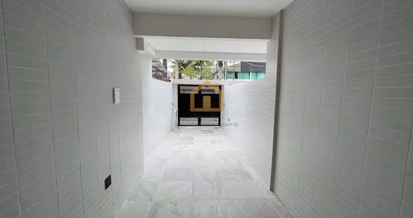 Casa Térrea 3 dormitórios sendo 1 suite e 2 vagas.