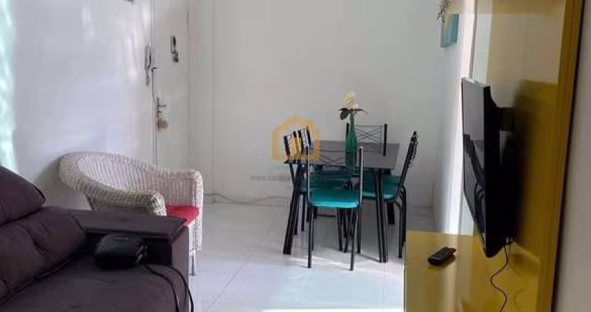 Apartamento à Venda - 1 Quarto, 1 Banheiro, Prédio com Elevador.