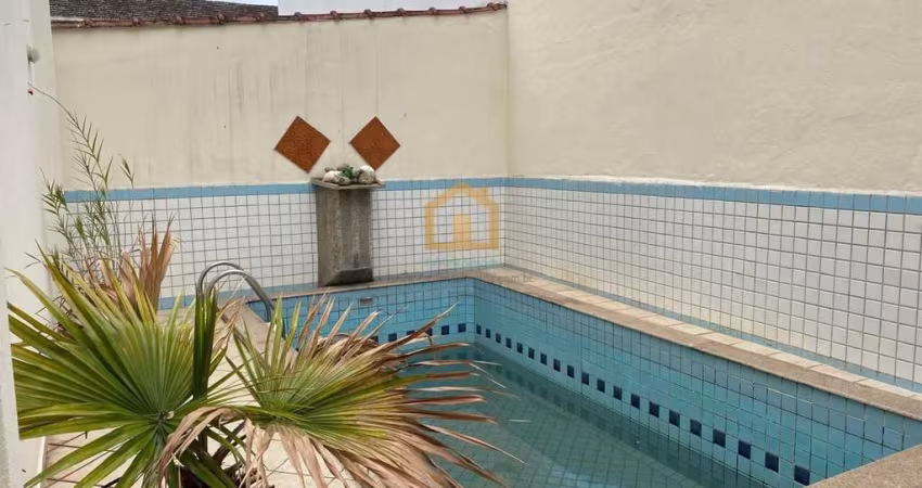 Casa Sobreposta 3 suítes, sendo uma com hidromassagem.