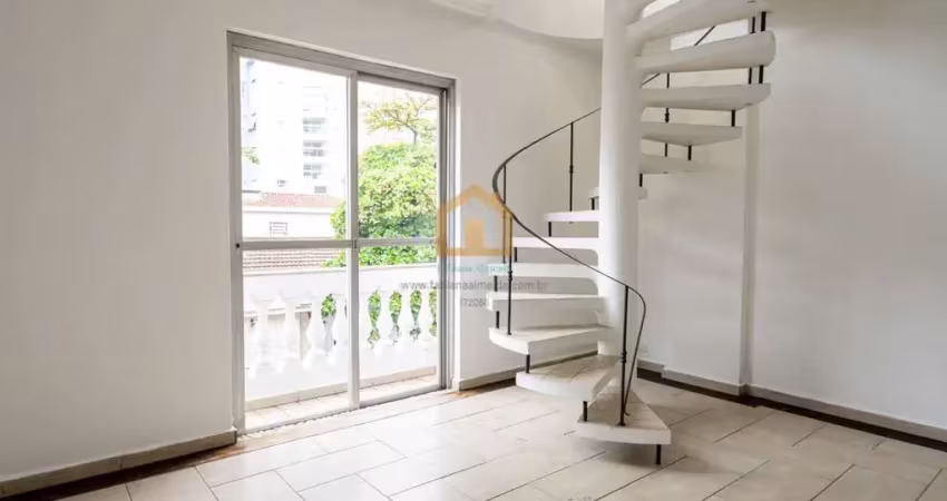 Espaçoso Apartamento Duplex – 208m² – 1 Quadra da Praia no Embaré!