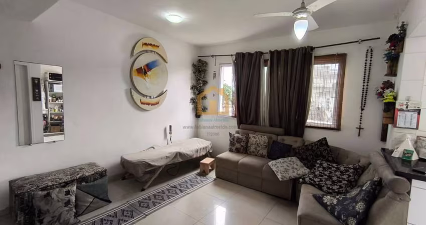 Casa Tríplex em Villagio, Santos/SP.